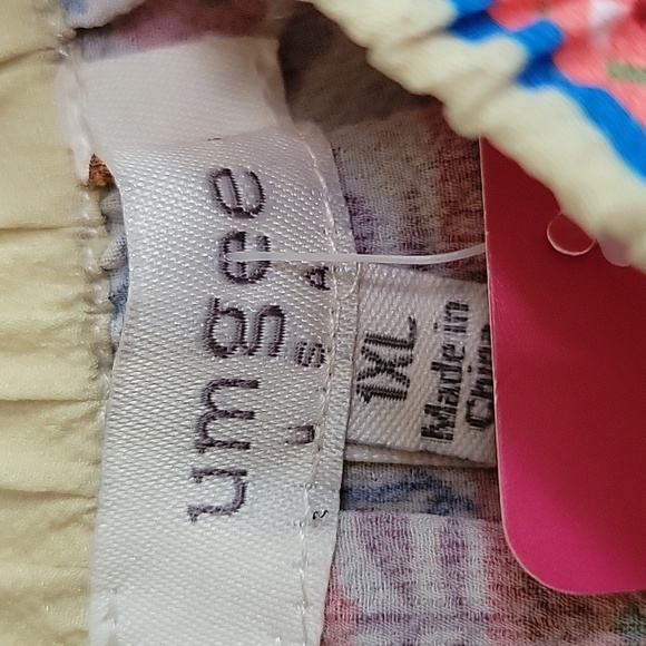 NWT Floral Umgee boho style dress/tunic...can be worn off shoulder p2p 25. Teal - Picture 3 of 8